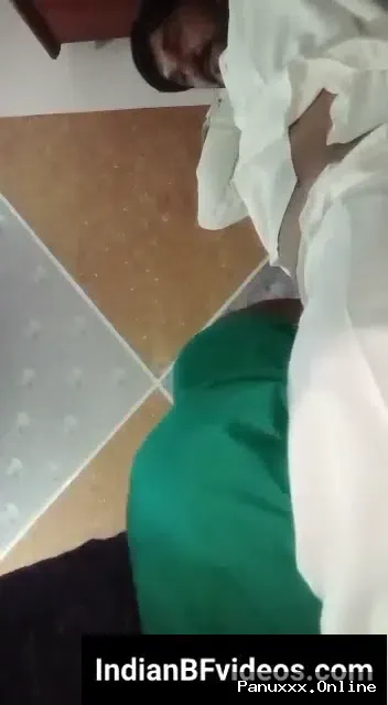 Pakistani horny couple's homemade sex mms