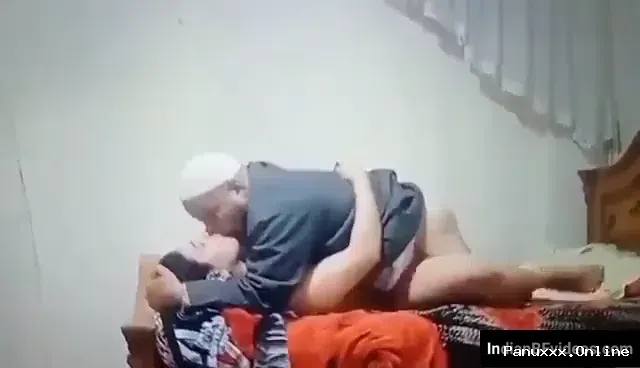 Tharki Paki Maulana Is Fucking Young Girl